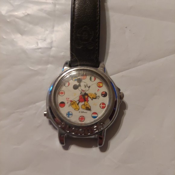 Mickey Mouse watch - needs new band - Picture 3 of 7